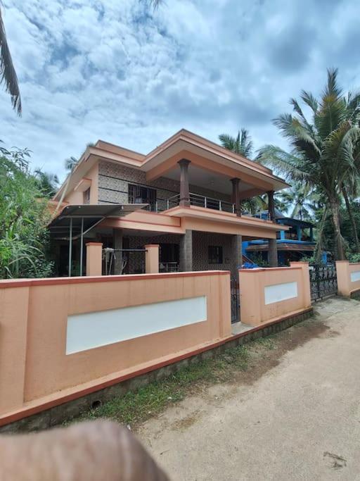 Sharvari Home Stay Udupi Exterior foto